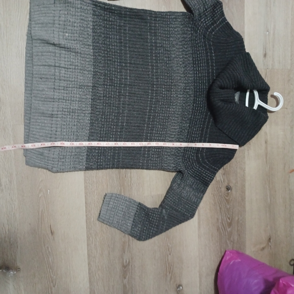 Sweater top - Picture 5 of 5